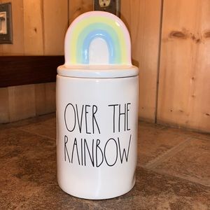 Rae Dunn “Over The Rainbow” Candle